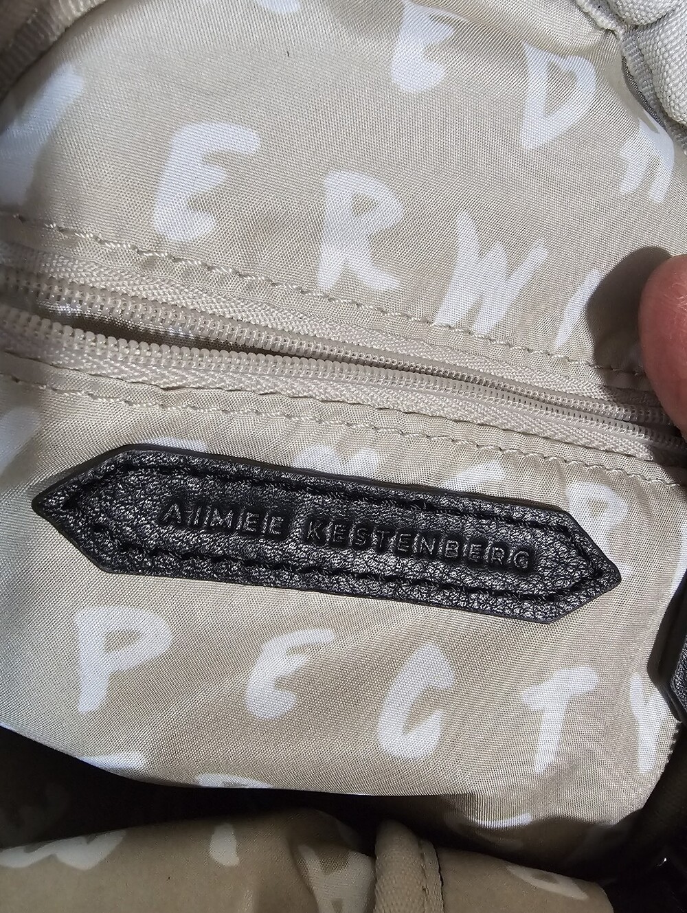 NWT Aimee Kestenberg Black Pebbled Small Crossbody Bag Zip Lined Pockets - Picture 9 of 9
